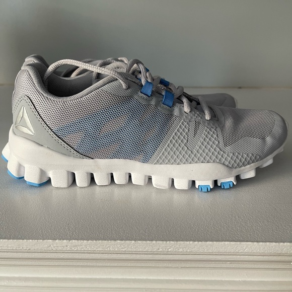 Reebok Women’s Trainer - Picture 4 of 8